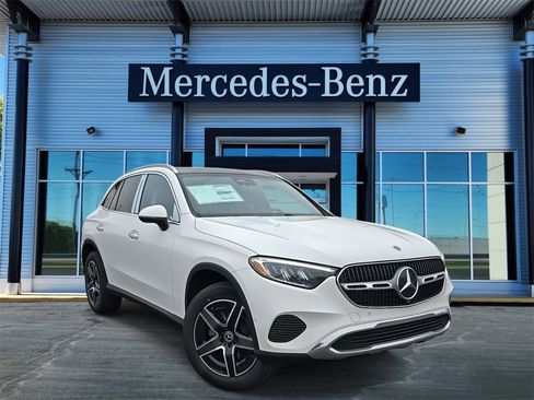New 2026 Mercedes-Benz GLC 300 4MATIC image 1
