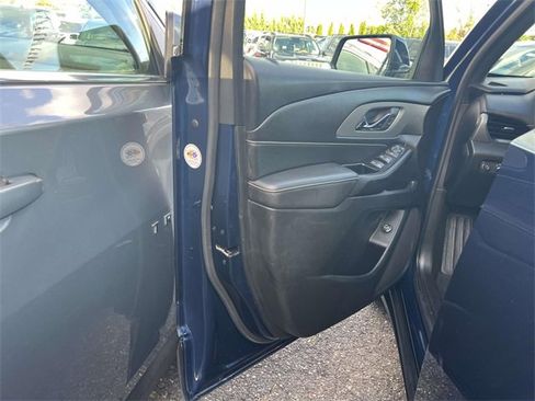 Certified 2023 Chevrolet Traverse LT image 14