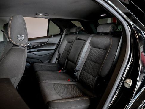Used 2019 Chevrolet Equinox LT FWD image 18