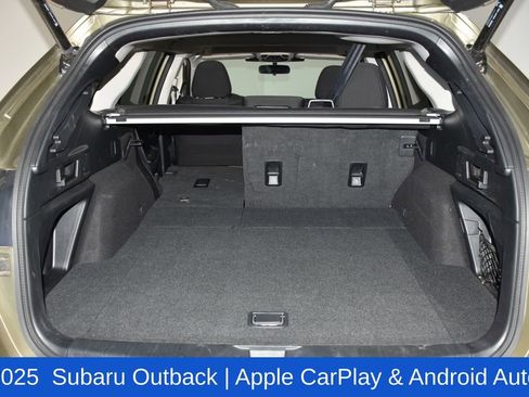 Used 2025 Subaru Outback Premium image 28