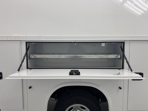 New 2026 Chevrolet Express 3500 w/ Power Convenience Package image 30