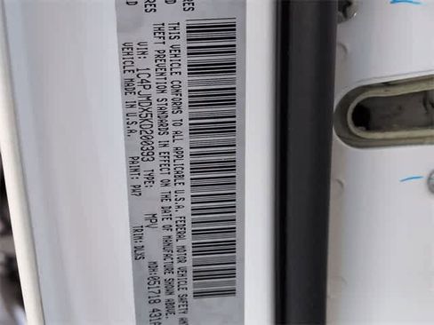 Used 2019 Jeep Cherokee Limited w/ Luxury Group image 38