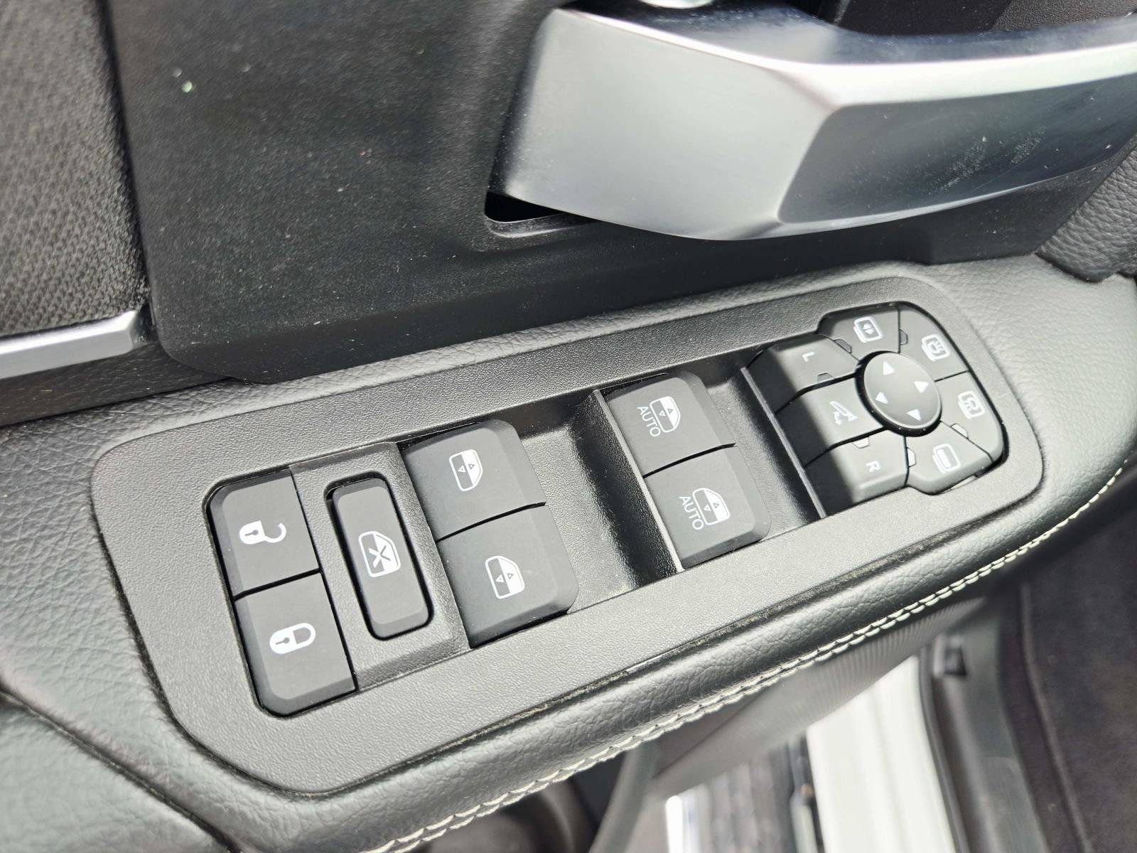 Used 2026 RAM 2500 Big Horn AWD/4WD image 36