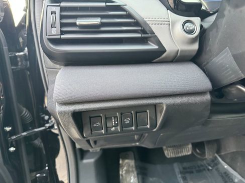 Used 2023 Subaru Outback Premium w/ Popular Package #1 image 17