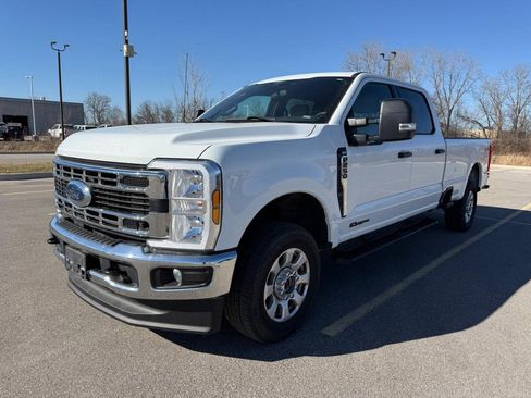 Used 2024 Ford F250 XLT image 1