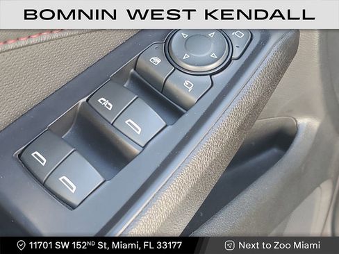 Used 2022 Chevrolet Traverse RS image 16