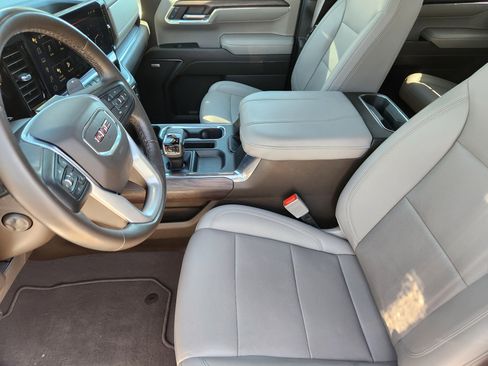 Certified 2023 GMC Sierra 1500 SLT image 13