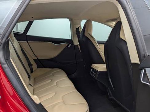 Used 2013 Tesla Model S Performance image 17