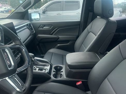 Used 2024 GMC Canyon Elevation w/ Elevation Premium Package image 7