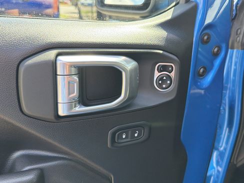 Used 2024 Jeep Wrangler Sport AWD/4WD image 13