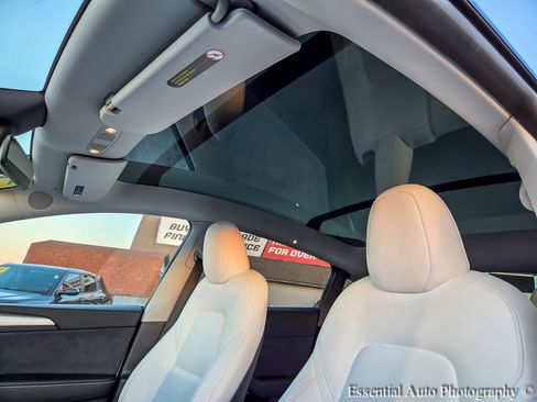 Used 2023 Tesla Model Y Long Range image 12