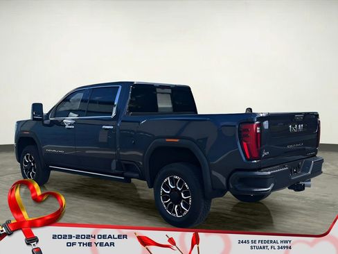 New 2026 GMC Sierra 2500 Denali Ultimate image 3