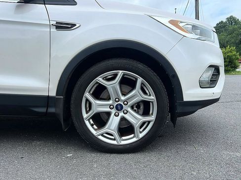 Used 2018 Ford Escape Titanium w/ Ford Safe & Smart Package AWD/4WD image 24
