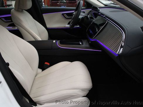 Used 2025 Mercedes-Benz E 450 4MATIC Sedan image 52