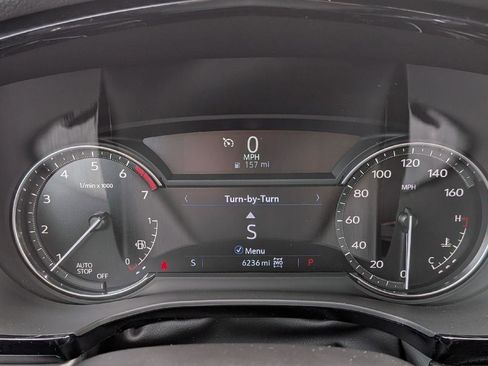 Used 2025 Cadillac XT5 Luxury AWD/4WD image 16