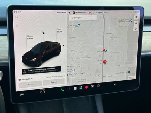 Used 2022 Tesla Model Y Long Range AWD/4WD image 17
