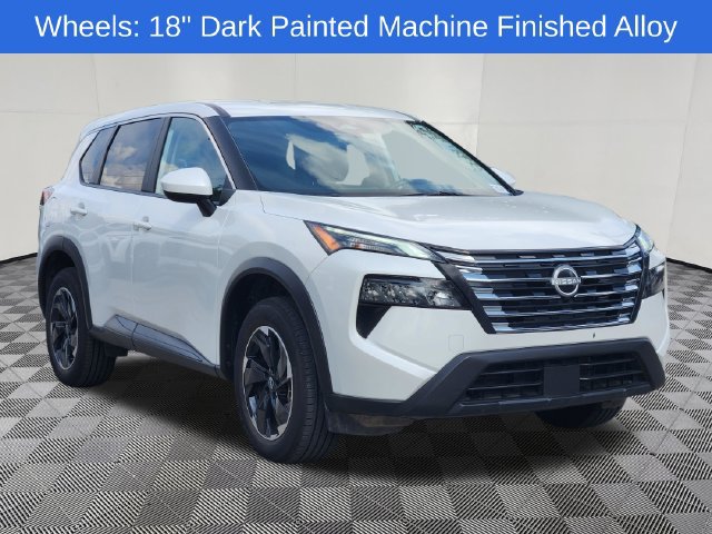 Used 2025 Nissan Rogue SV AWD/4WD image 3