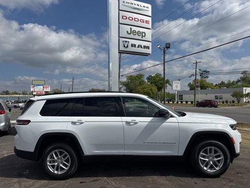 New 2026 Jeep Grand Cherokee L Laredo RWD image 2