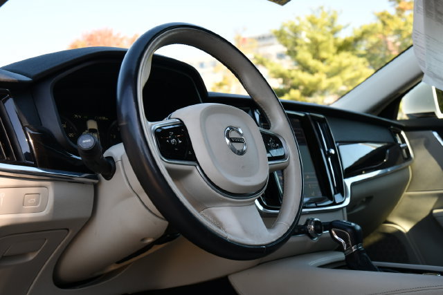 Used 2018 Volvo S90 T5 Momentum w/ Momentum Plus Package AWD/4WD image 11