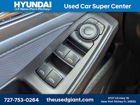 Used 2021 Chevrolet Traverse Premier w/ LPO, Floor Liner Package AWD/4WD image 41