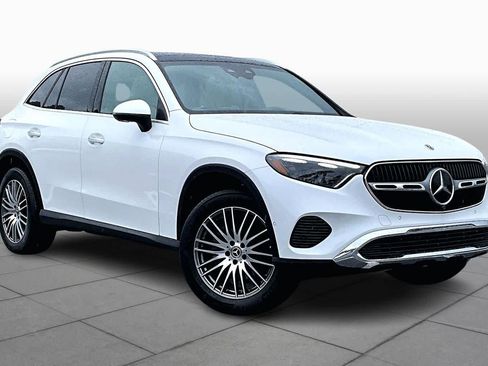 Certified 2026 Mercedes-Benz GLC 300 image 3