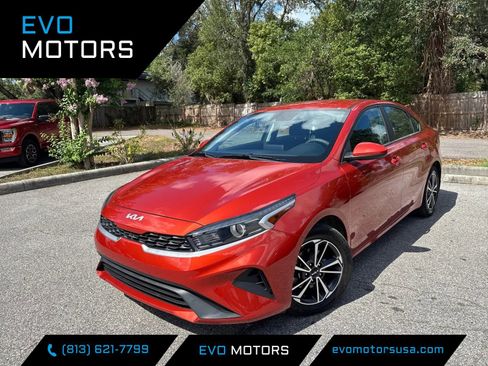 Used 2022 Kia Forte LXS FWD image 1