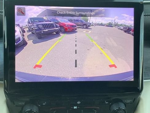 Certified 2023 Jeep Grand Cherokee Limited AWD/4WD image 32