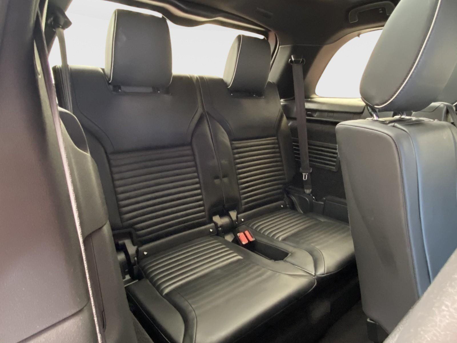 Used 2021 Land Rover Discovery HSE R-Dynamic AWD/4WD image 48