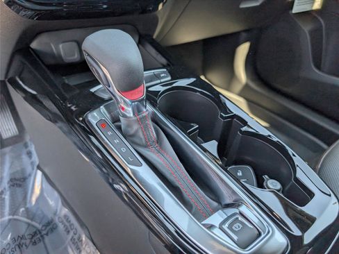 New 2026 Chevrolet Trax RS w/ Sunroof Package FWD image 21