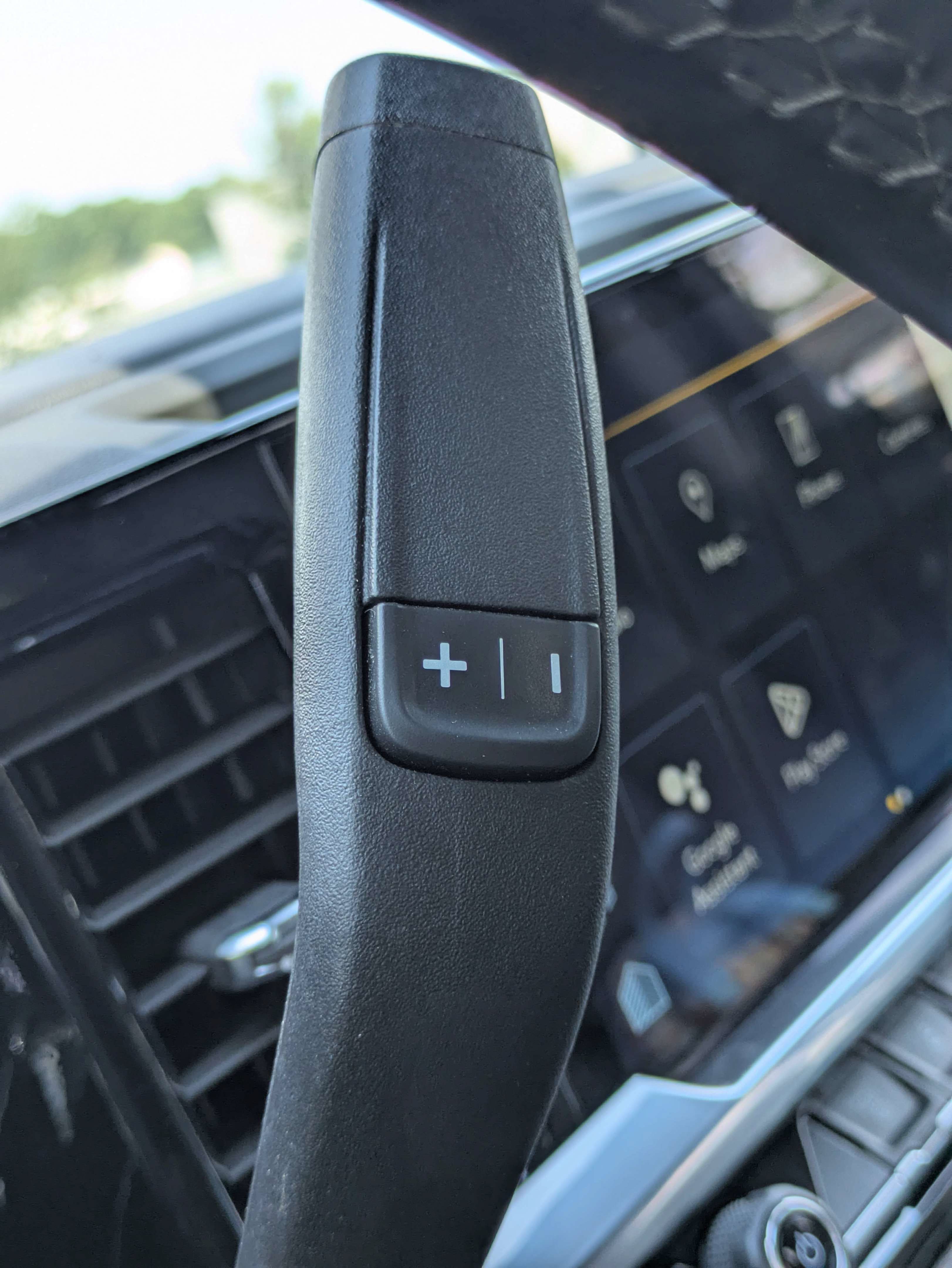 Used 2025 Chevrolet Silverado 2500 LTZ w/ LTZ Plus Package AWD/4WD image 18