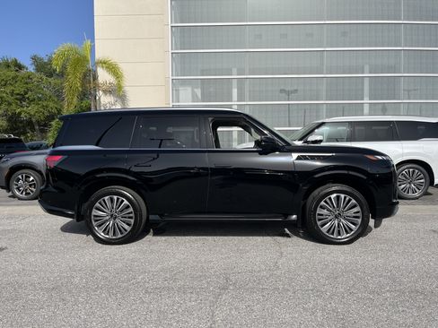 Certified 2026 INFINITI QX80 Luxe w/ Cargo Package AWD/4WD image 9