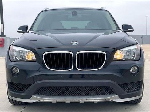 Used 2015 BMW X1 sDrive28i image 3