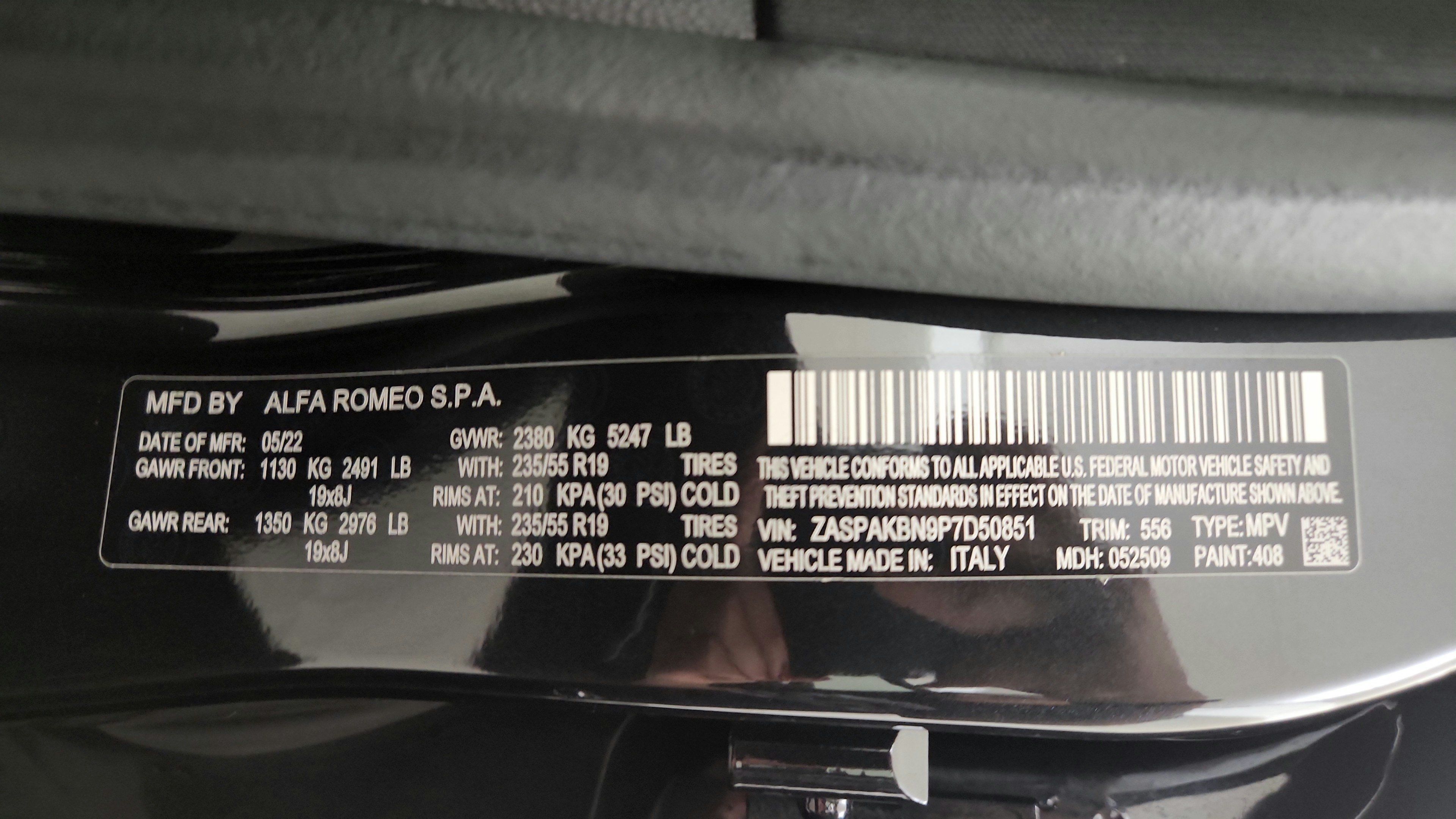 Used 2023 Alfa Romeo Stelvio Ti AWD/4WD image 20