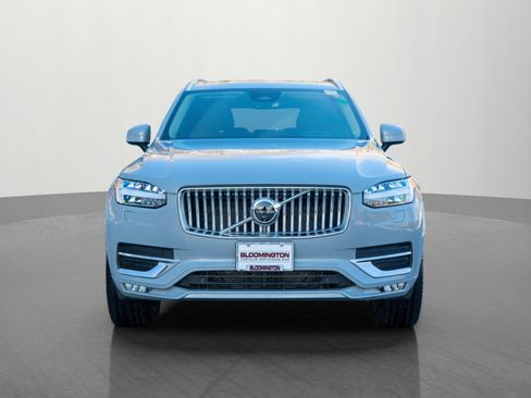 Used 2025 Volvo XC90 B6 Plus image 2