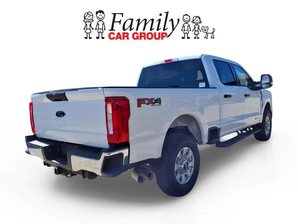 Used 2024 Ford F250 XLT w/ FX4 Off-Road Package AWD/4WD image 4