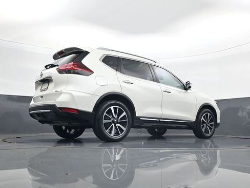 Used 2019 Nissan Rogue SL w/ Premium Package AWD/4WD image 25