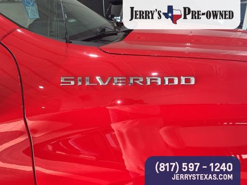 Used 2024 Chevrolet Silverado 1500 Custom image 5