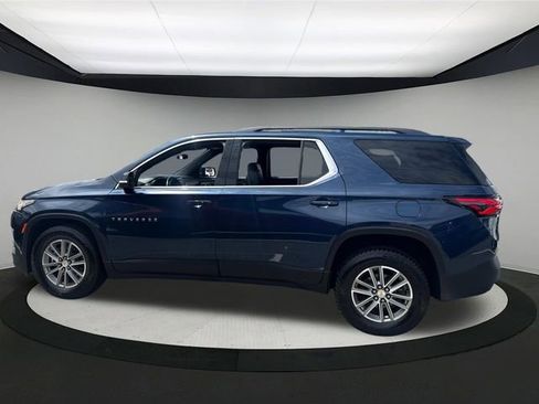 Used 2023 Chevrolet Traverse LT image 13
