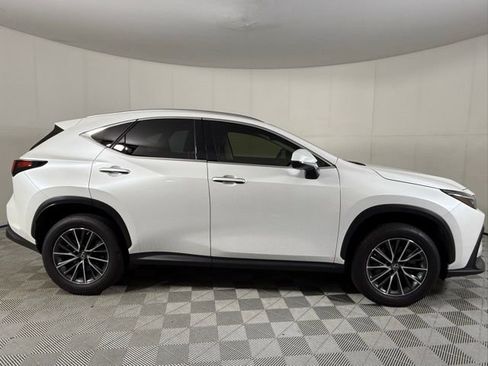 Used 2023 Lexus NX 250 FWD w/ Premium Package image 9