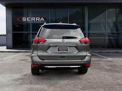 Used 2017 Nissan Rogue SL w/ SL Premium Package AWD/4WD image 4