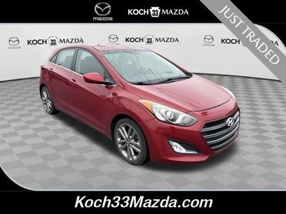 Used 2017 Hyundai Elantra GT w/ Value Edition Package 02
