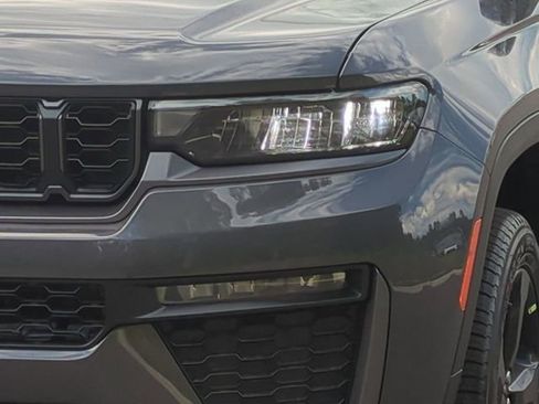 New 2026 Jeep Grand Cherokee L Limited AWD/4WD image 17