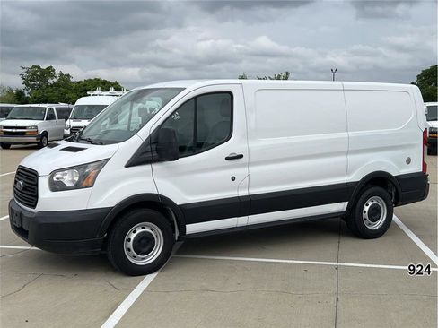 Used 2019 Ford Transit 150 130 Low Roof RWD image 1