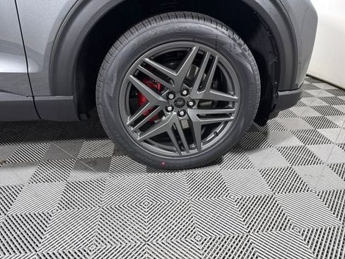 New 2026 Ford Explorer ST-Line w/ ST-Line Street Pack image 11