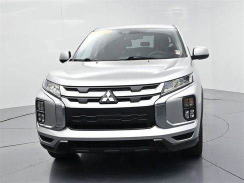 Used 2024 Mitsubishi Outlander Sport ES image 3