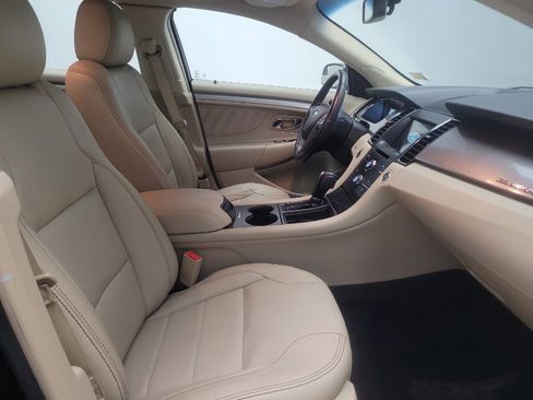 Used 2018 Ford Taurus SEL w/ Equipment Group 201A FWD image 21