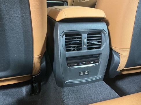 New 2026 BMW 330i Sedan w/ M Sport Package image 27