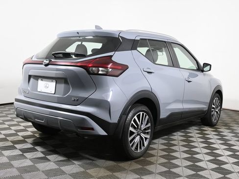 Used 2023 Nissan Kicks SV FWD image 11