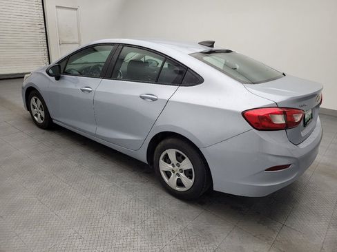Used 2018 Chevrolet Cruze LS FWD image 3