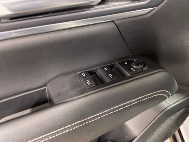 Used 2025 GMC Terrain Elevation AWD/4WD image 19